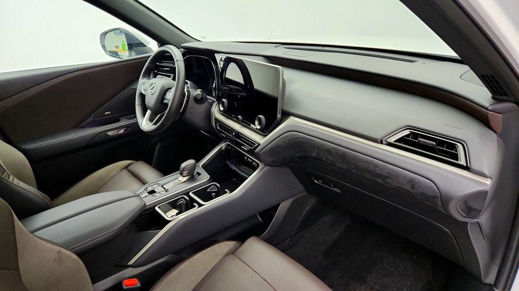 Used 2025 Lexus TX 350 AWD w/ Technology Package image 26
