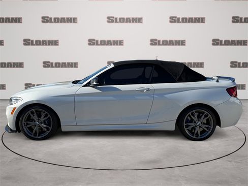 Used 2016 BMW M235i xDrive Convertible image 2