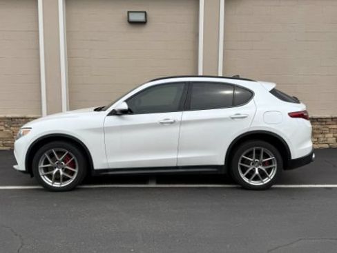 Used 2018 Alfa Romeo Stelvio Ti Sport AWD/4WD image 14