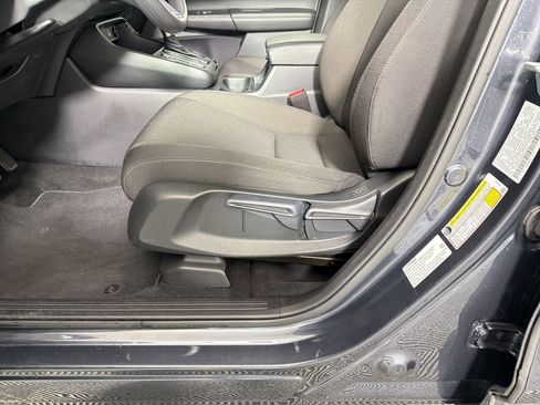 Used 2025 Honda CR-V LX image 20