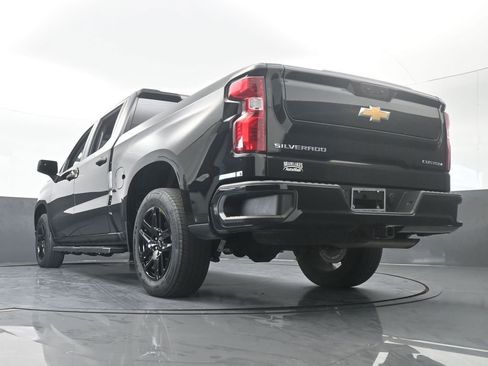 Used 2023 Chevrolet Silverado 1500 Custom image 59