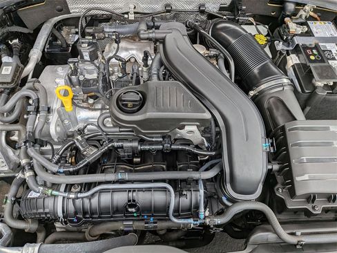 Used 2024 Volkswagen Jetta SE image 36