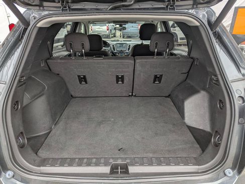 Used 2018 Chevrolet Equinox LT FWD image 16