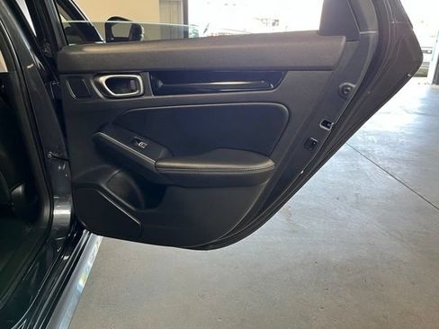 Used 2022 Honda Civic Touring image 15