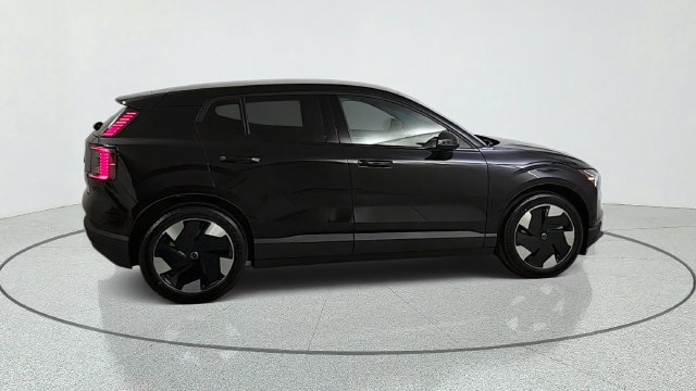 New 2026 Volvo EX30 Ultra w/ Protection Package AWD/4WD image 8