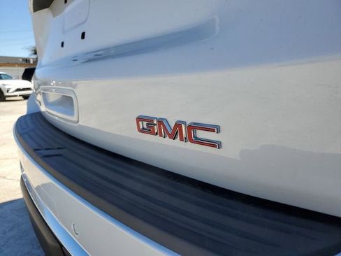 New 2026 GMC Yukon XL Denali w/ Sun & Power Step Package AWD/4WD image 7