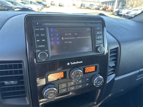 Used 2013 Nissan Titan SL w/ Moonroof Pkg image 20