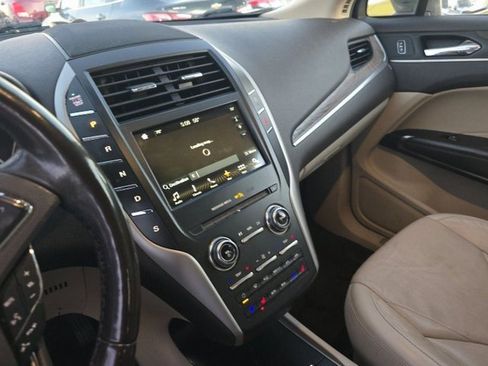 Used 2017 Lincoln MKC Reserve w/ Lincoln MKC Climate Package image 6