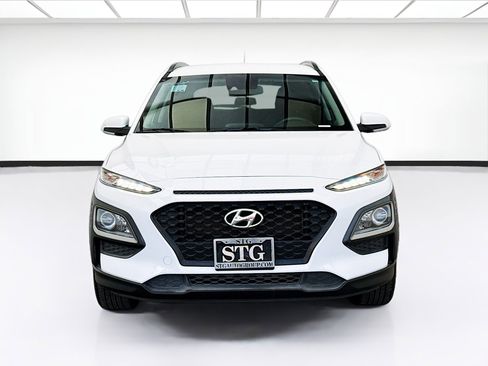 Used 2021 Hyundai Kona SEL FWD image 2