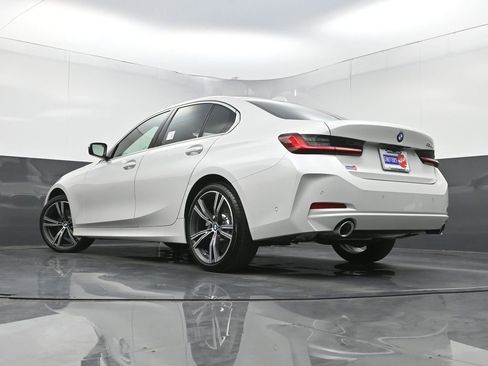 Used 2024 BMW 330i Sedan RWD image 29