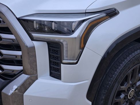 Used 2024 Toyota Tundra Platinum image 9