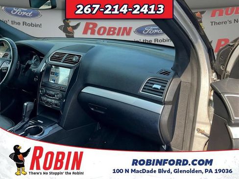 Used 2017 Ford Explorer XLT w/ Equipment Group 202A AWD/4WD image 27