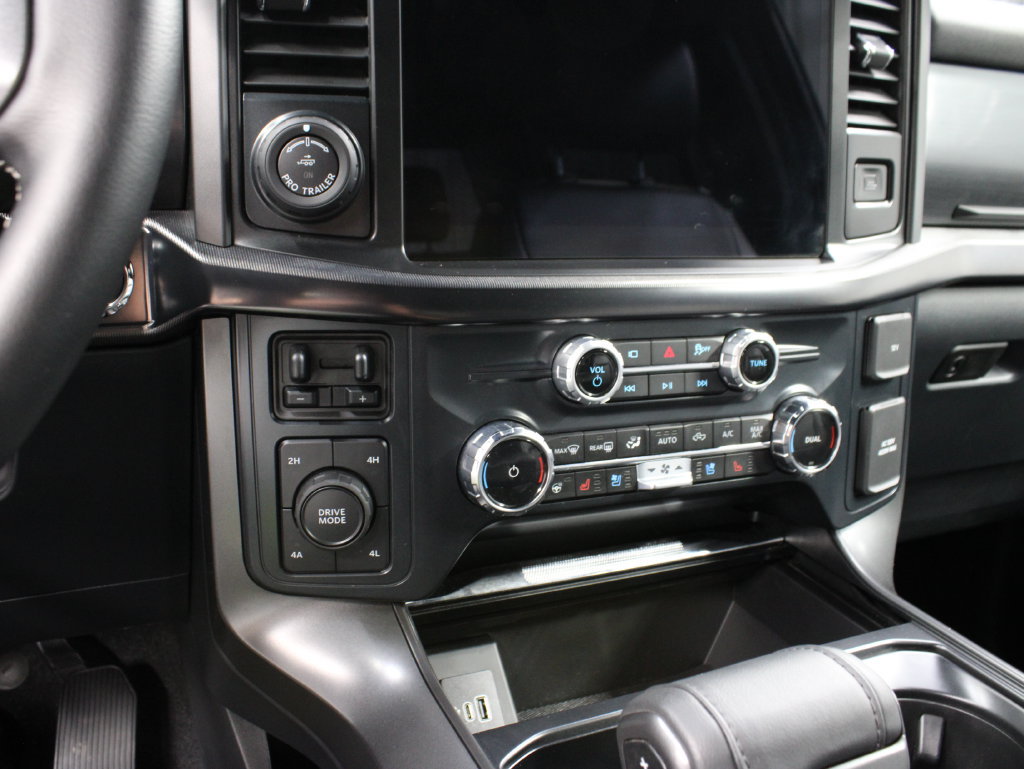 Used 2025 Ford F150 Lariat AWD/4WD image 64