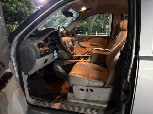 Used 2013 GMC Sierra 2500 SLT w/ SLT Convenience Package image 6