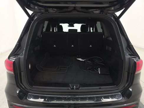 Used 2023 Mercedes-Benz EQB 300 4MATIC image 12