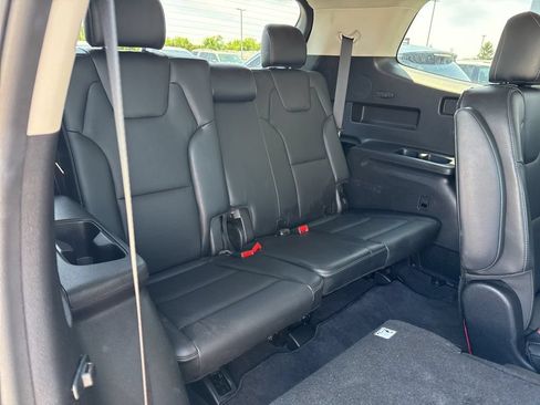 Used 2025 Kia Telluride S AWD/4WD image 19