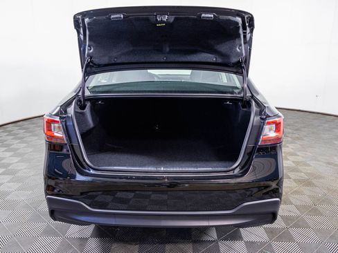 Used 2025 Subaru Legacy Premium AWD/4WD image 39