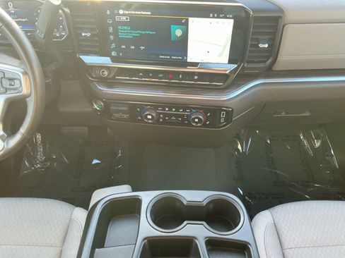 Used 2025 Chevrolet Silverado 1500 LT image 11