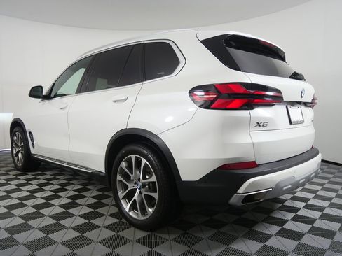 Used 2024 BMW X5 sDrive40i RWD image 5