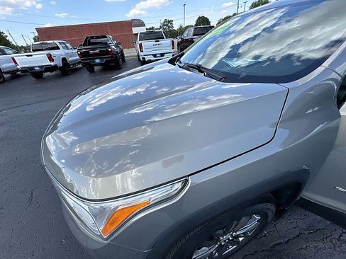 Certified 2019 GMC Acadia SLT image 30