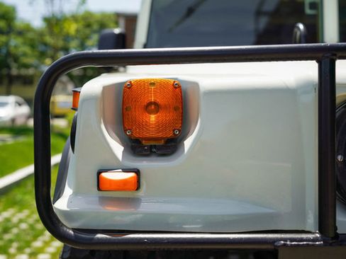 Used 1995 HUMMER H1 4-Door Wagon image 82