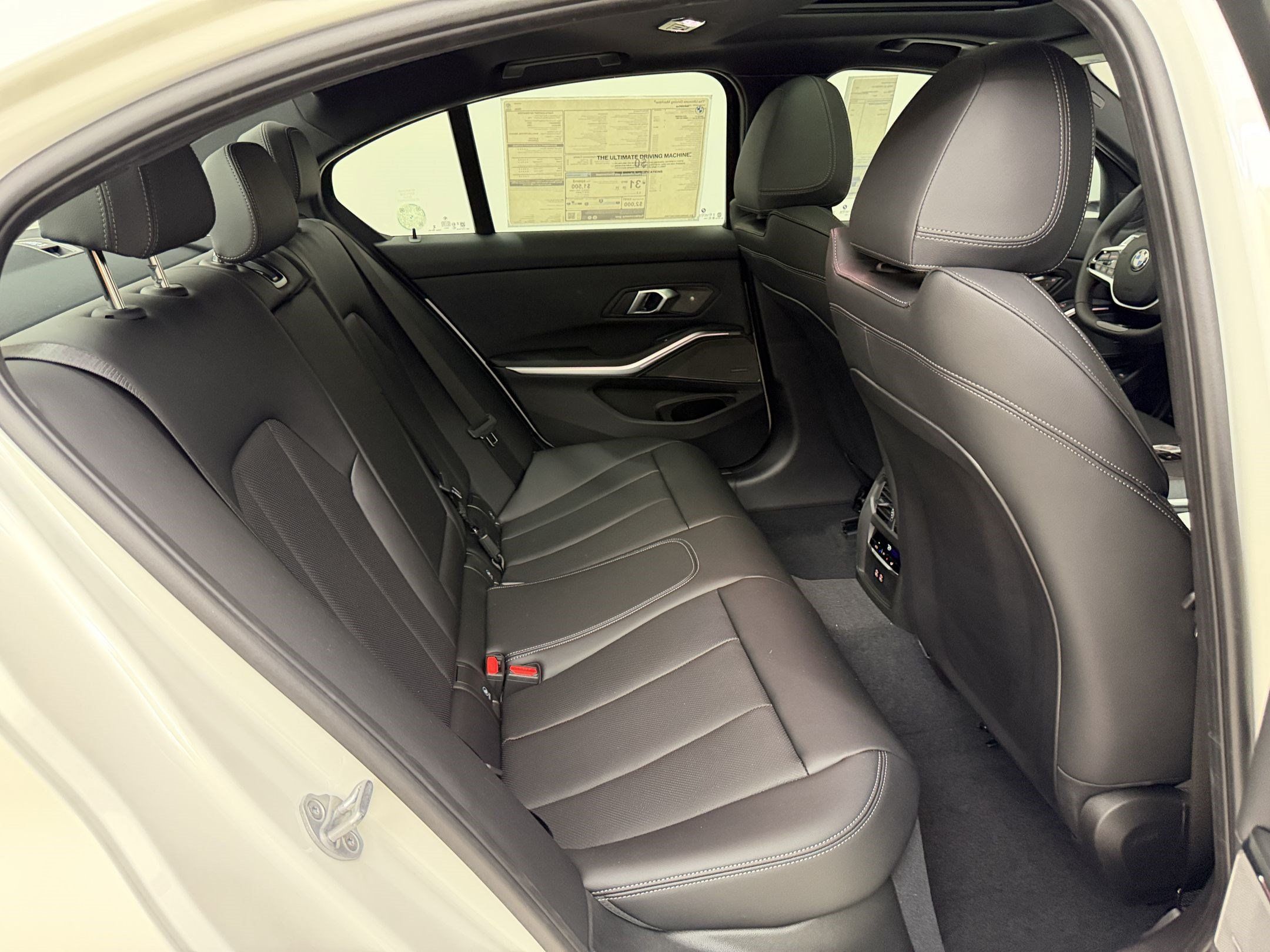 New 2026 BMW 330i Sedan w/ Convenience Package RWD image 30