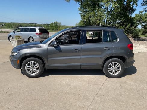 Used 2016 Volkswagen Tiguan S FWD image 6