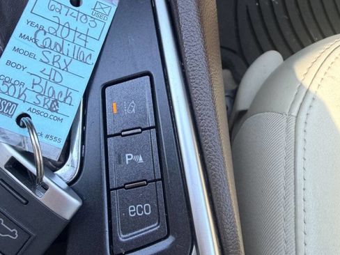 Used 2014 Cadillac SRX Luxury w/ Driver Awareness Package image 22