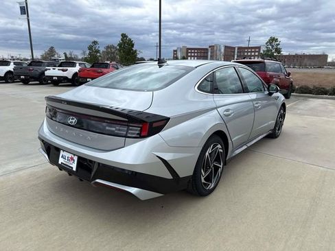 New 2026 Hyundai Sonata SEL FWD image 10