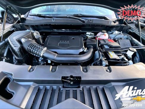 New 2026 Chevrolet Blazer LT w/ Sound & Technology Package FWD image 17