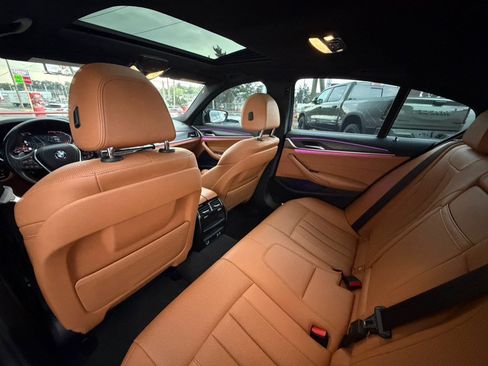 Used 2022 BMW 530i xDrive w/ Convenience Package AWD/4WD image 32