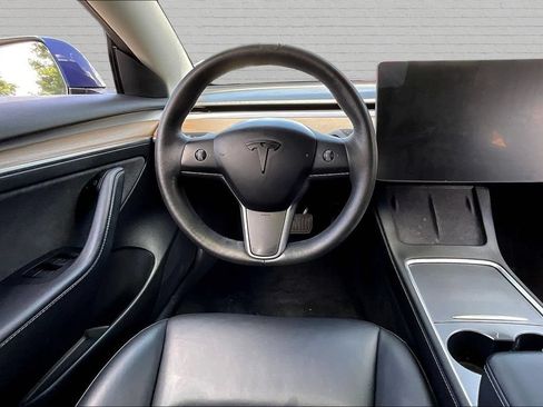 Used 2022 Tesla Model 3 Long Range AWD/4WD image 8