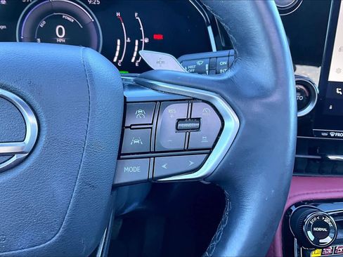 Used 2024 Lexus NX 350h Premium image 24