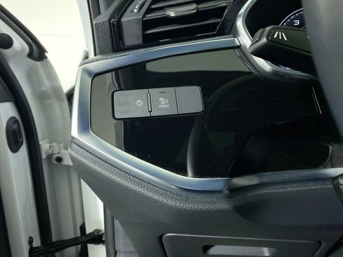 Used 2020 Audi Q3 2.0T Premium Plus w/ Premium Plus Package image 14