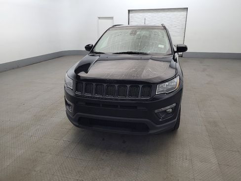 Used 2018 Jeep Compass Latitude w/ Popular Equipment Group AWD/4WD image 15