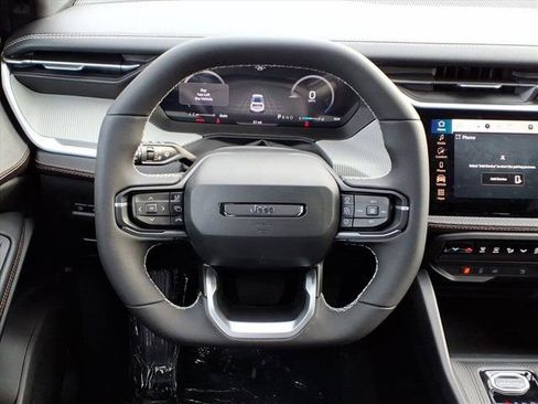 New 2026 Jeep Cherokee Limited image 11