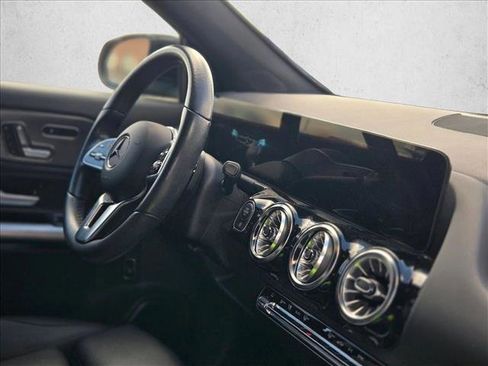 Used 2023 Mercedes-Benz GLA 250 image 19