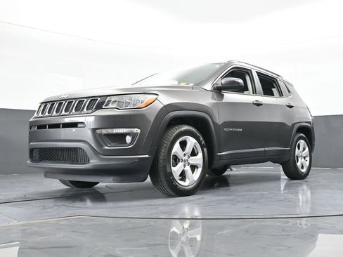 Used 2021 Jeep Compass Latitude image 50