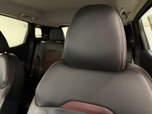 Used 2025 Nissan Kicks SR FWD image 18