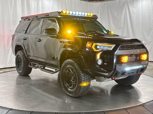 Used 2022 Toyota 4Runner TRD Pro AWD/4WD image 7