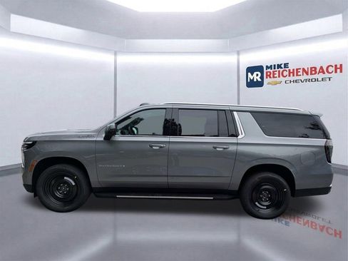 New 2026 Chevrolet Suburban High Country w/ Sun And Tow Package AWD/4WD image 8