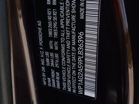 Used 2023 Porsche Macan S image 25