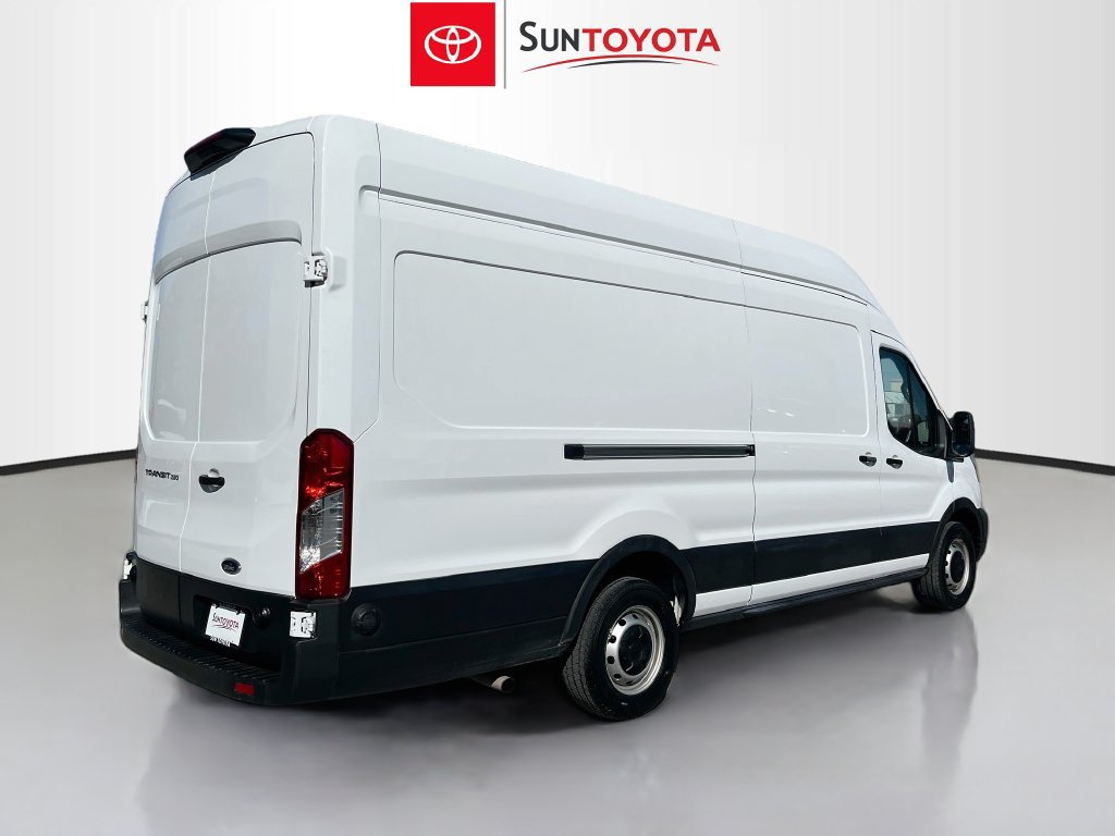 Used 2024 Ford Transit 250 148 High Roof Extended w/ Load Area Protection Package RWD image 3