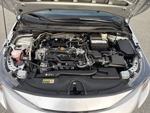 Used 2025 Toyota Corolla LE image 30