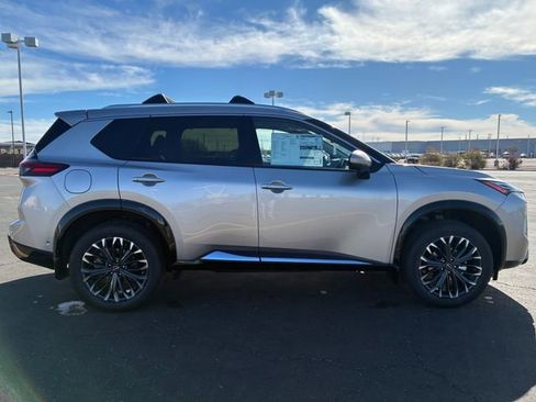 New 2026 Nissan Rogue Platinum w/ Platinum Premium Package image 7