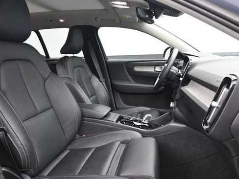 Used 2023 Volvo XC40 B5 Ultimate w/ Protection Package Premier AWD/4WD image 35