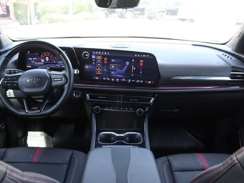 Used 2026 Chevrolet Traverse RS w/ LPO, Floor Liner Package FWD image 29