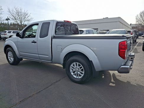 Used 2018 Nissan Frontier SV w/ Value Truck Package image 4