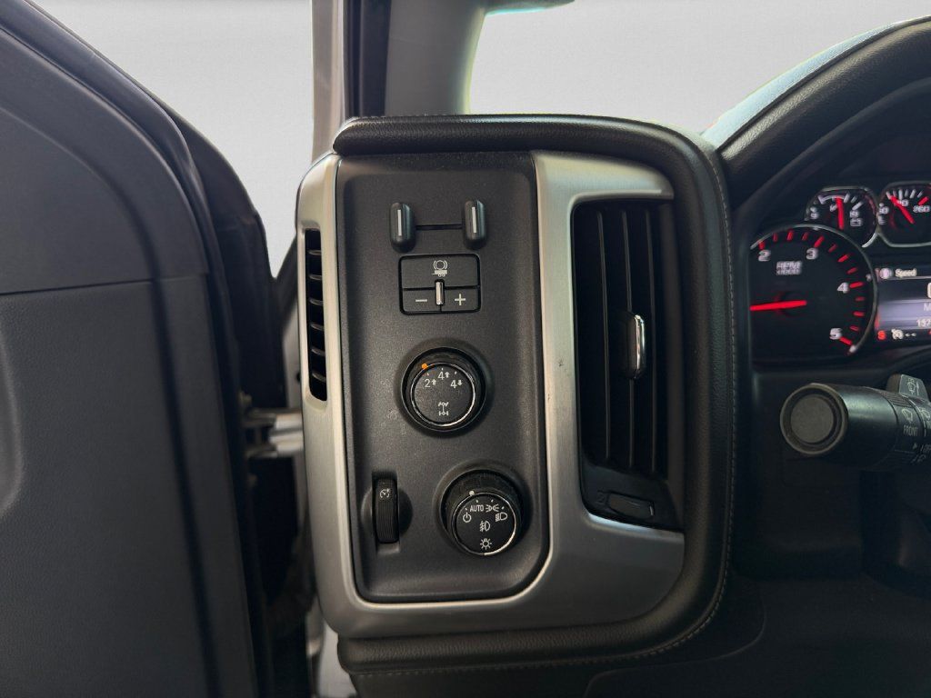 Used 2016 GMC Sierra 2500 SLT w/ Duramax Plus Package AWD/4WD image 24