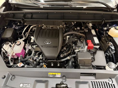 Used 2025 Toyota Highlander XSE AWD/4WD image 30